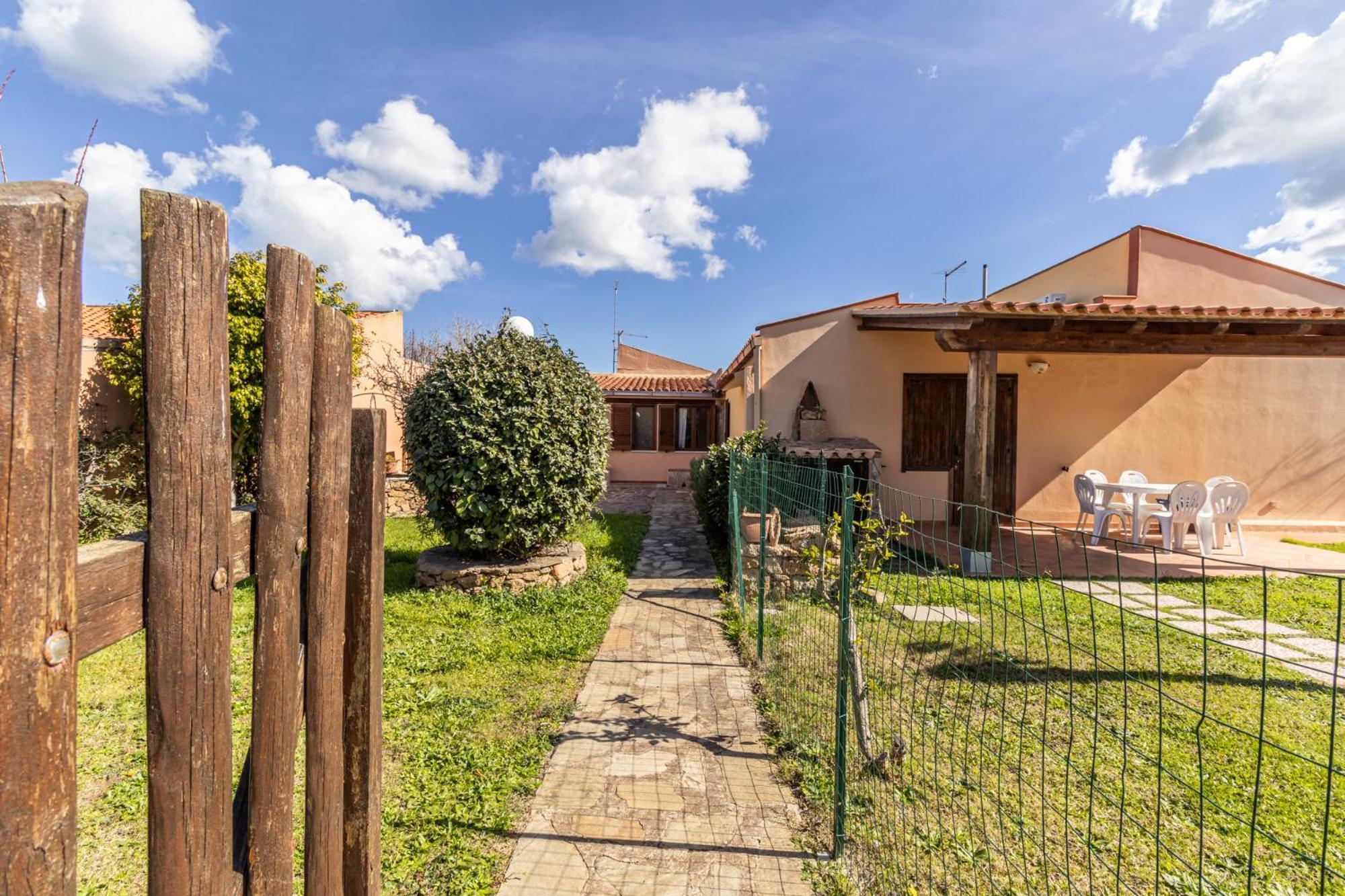 Baia Turchese Apartment Olbia